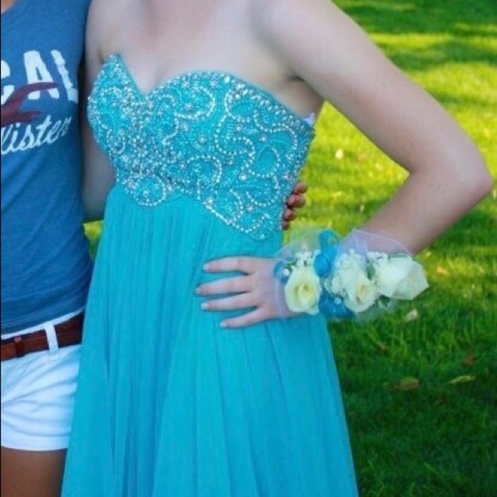 Sherri Hill prom dress